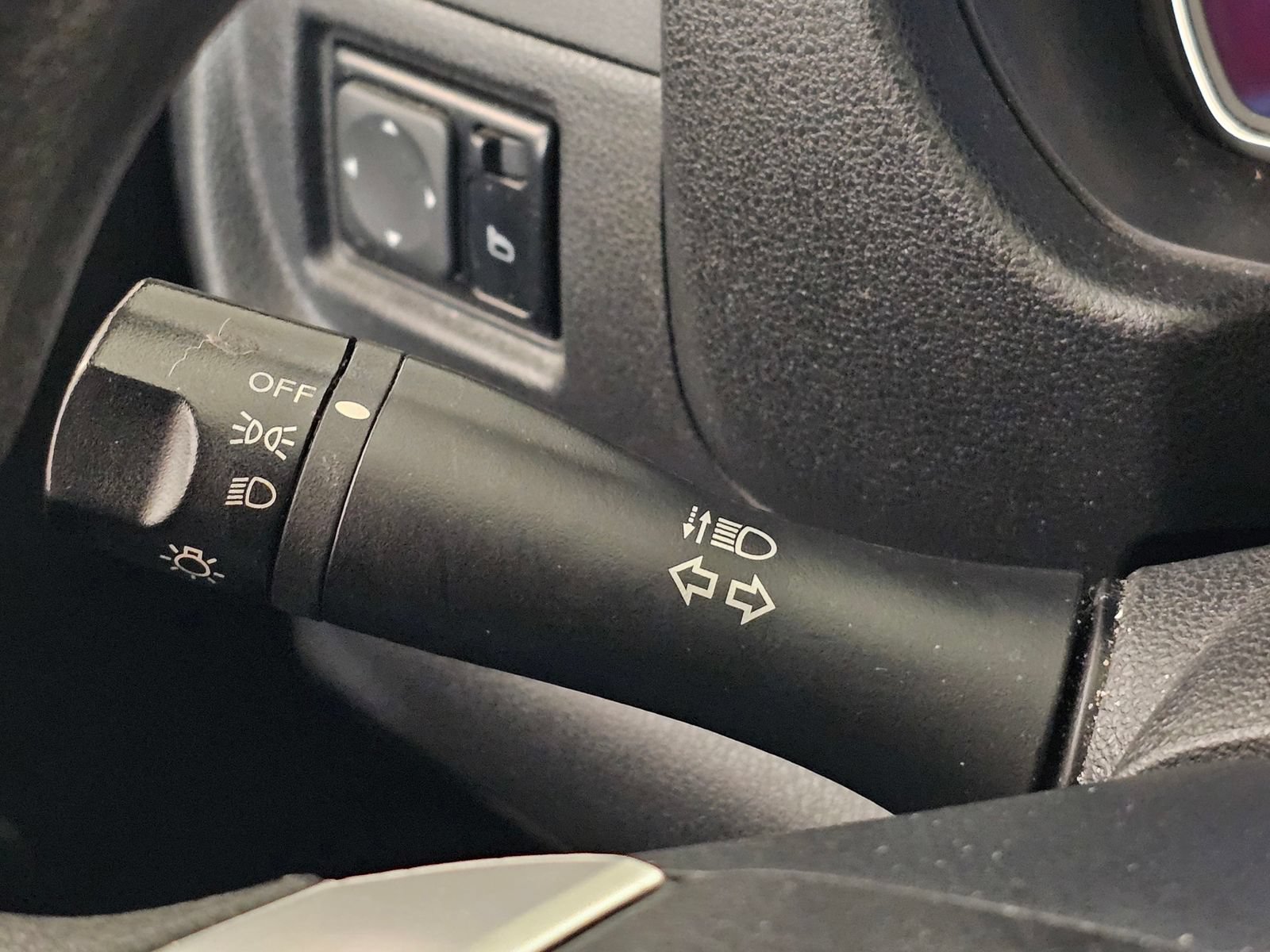Used 2017 Nissan Versa Note S Plus FWD image 16