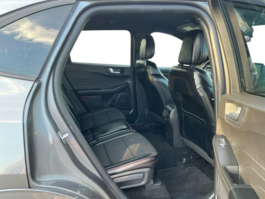 Used 2024 Ford Escape ST-Line w/ Tech Pack #1 FWD image 23