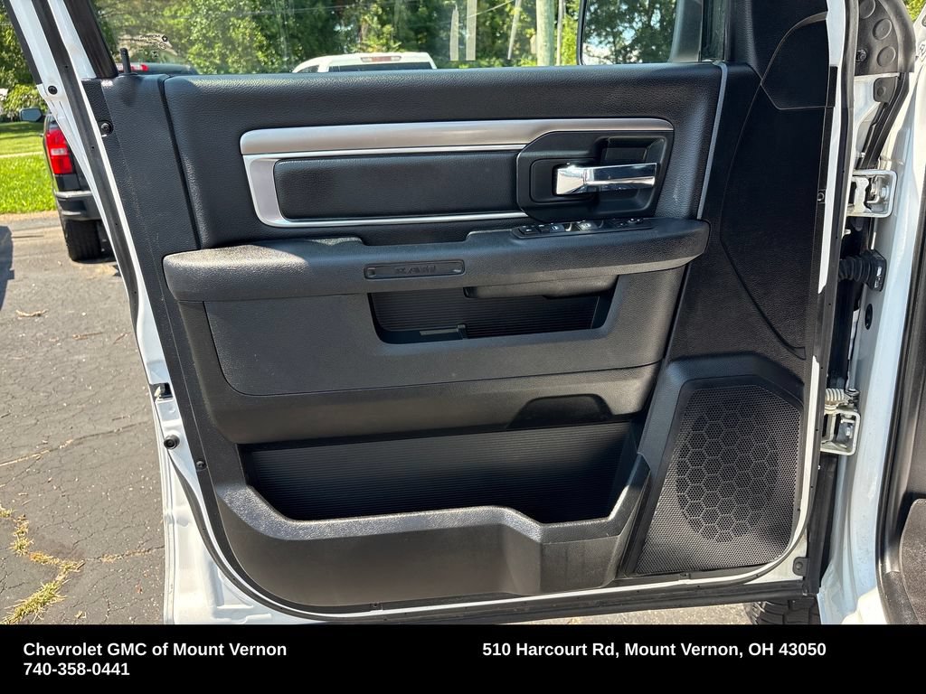 Used 2024 RAM 1500 Warlock AWD/4WD image 13