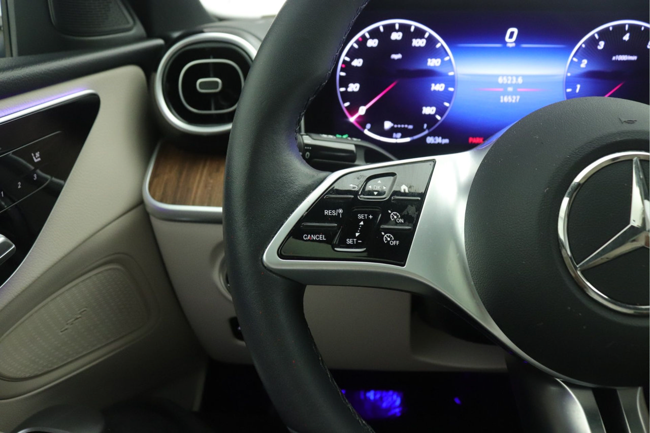 Certified 2024 Mercedes-Benz C 300 Sedan image 10