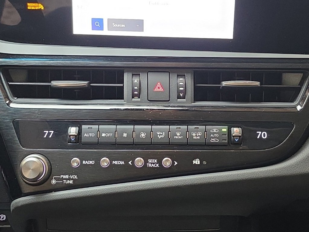 Used 2023 Lexus ES 350 w/ Accessory Package (Z1) image 21