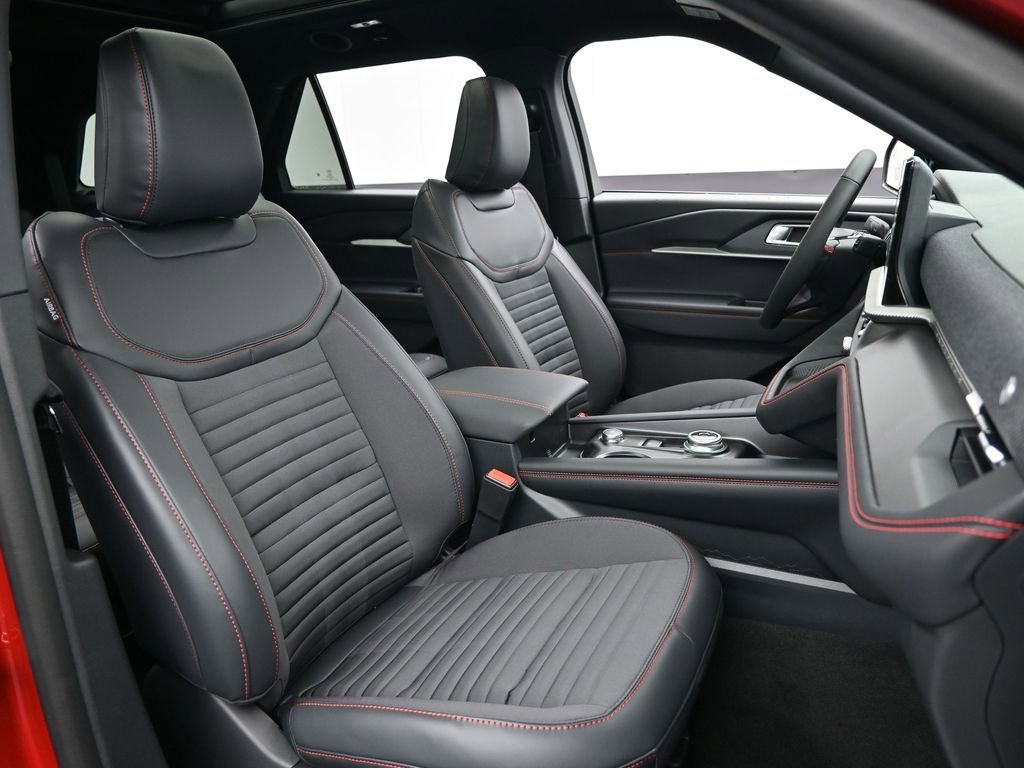 New 2026 Ford Explorer ST-Line w/ ST-Line Street Pack image 34