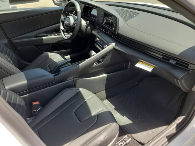 New 2026 Hyundai Elantra SEL Sport FWD image 21