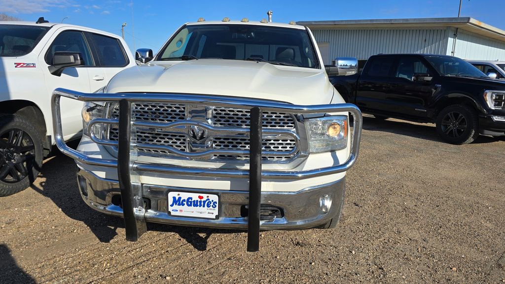 Used 2016 RAM 1500 Laramie w/ Convenience Group AWD/4WD image 3