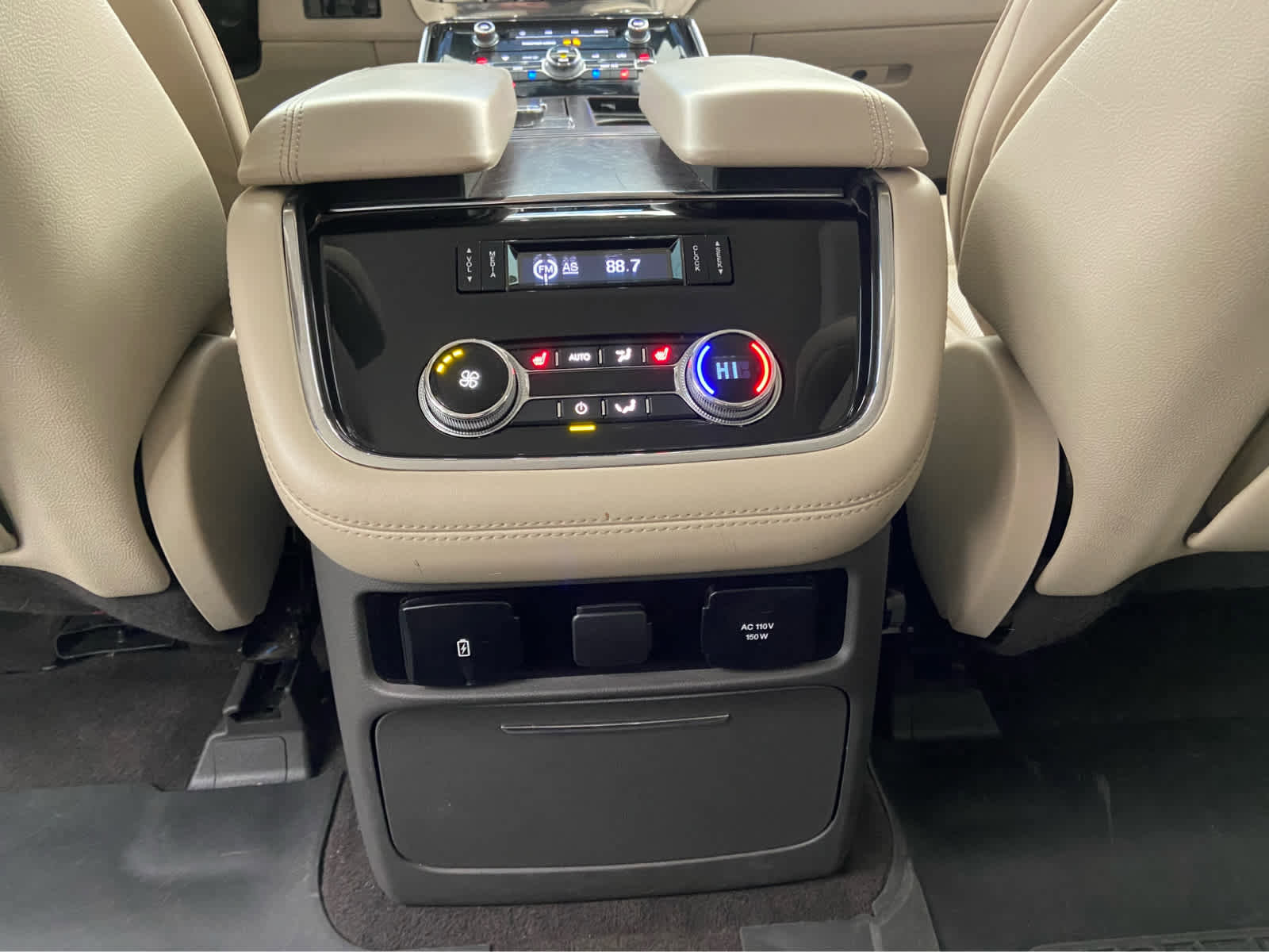 Used 2019 Lincoln Navigator Reserve image 19