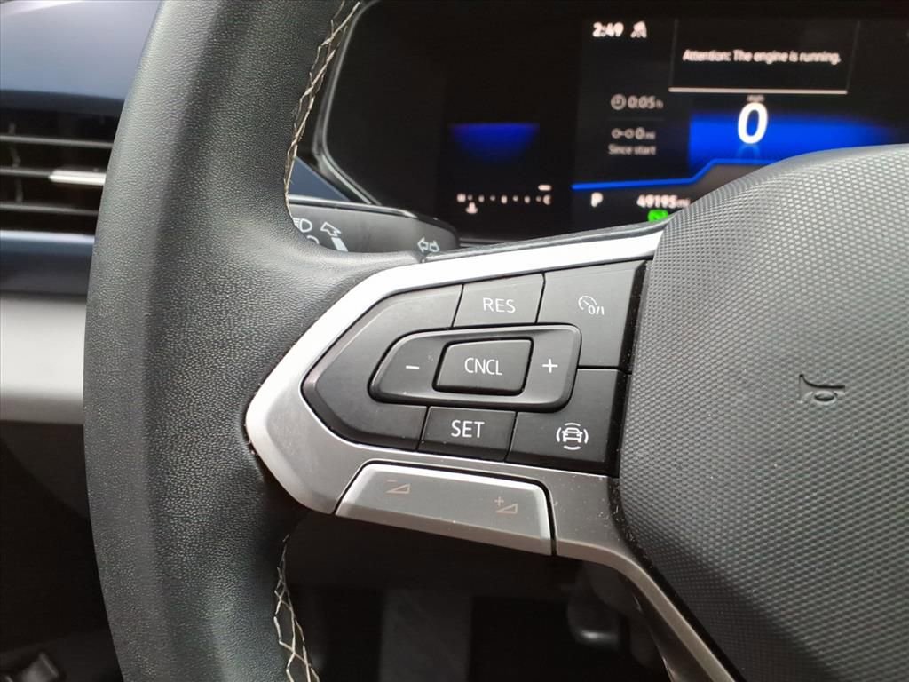 Used 2022 Volkswagen Taos SE w/ Panoramic Sunroof Package image 18