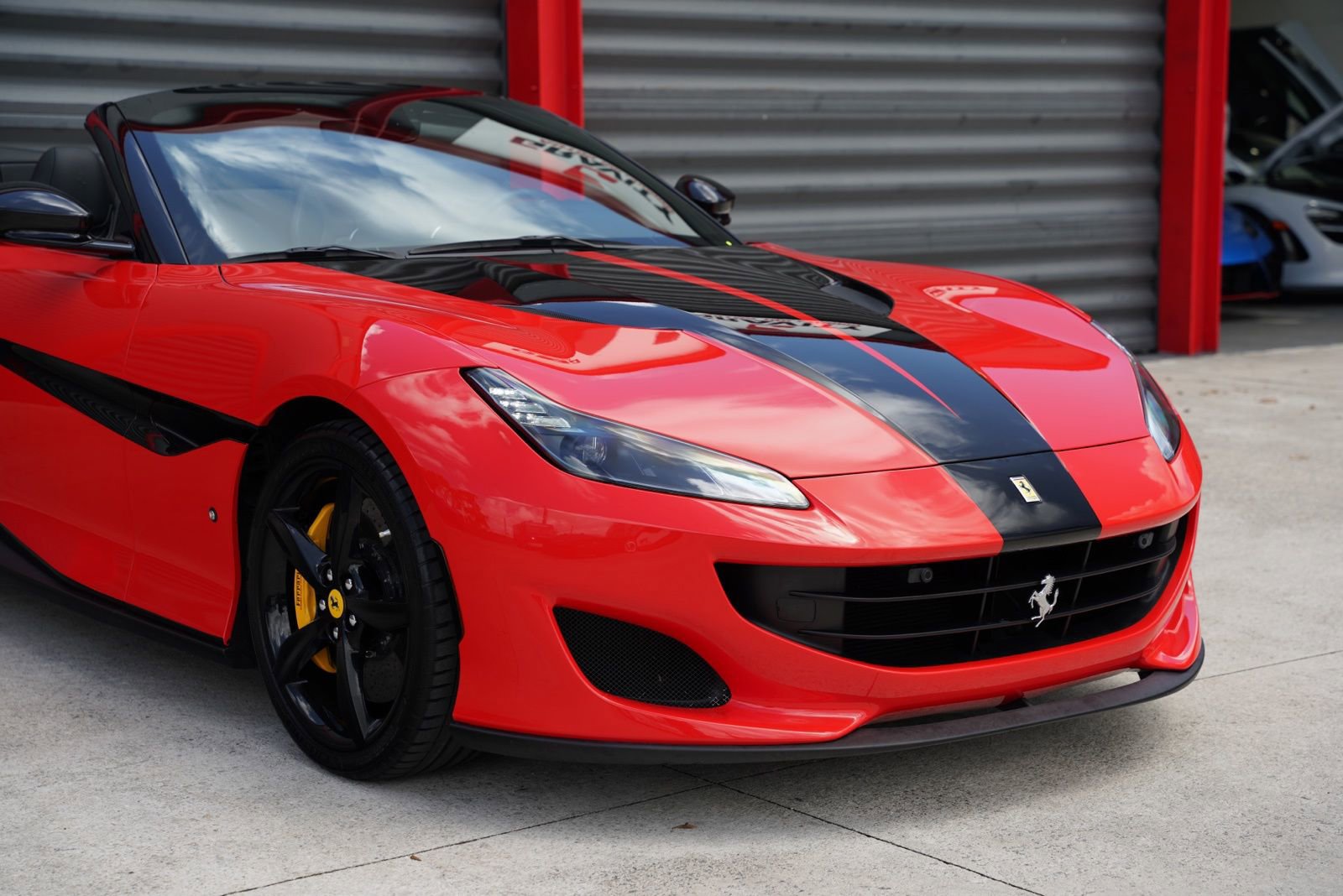 Used 2019 Ferrari Portofino image 18