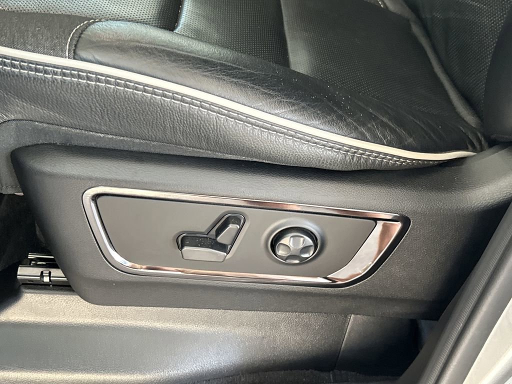 Used 2025 RAM 1500 Limited w/ Bed Utility Group AWD/4WD image 15