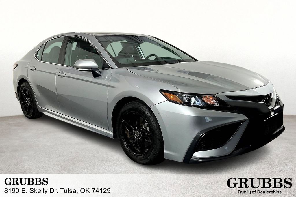 Used 2022 Toyota Camry SE