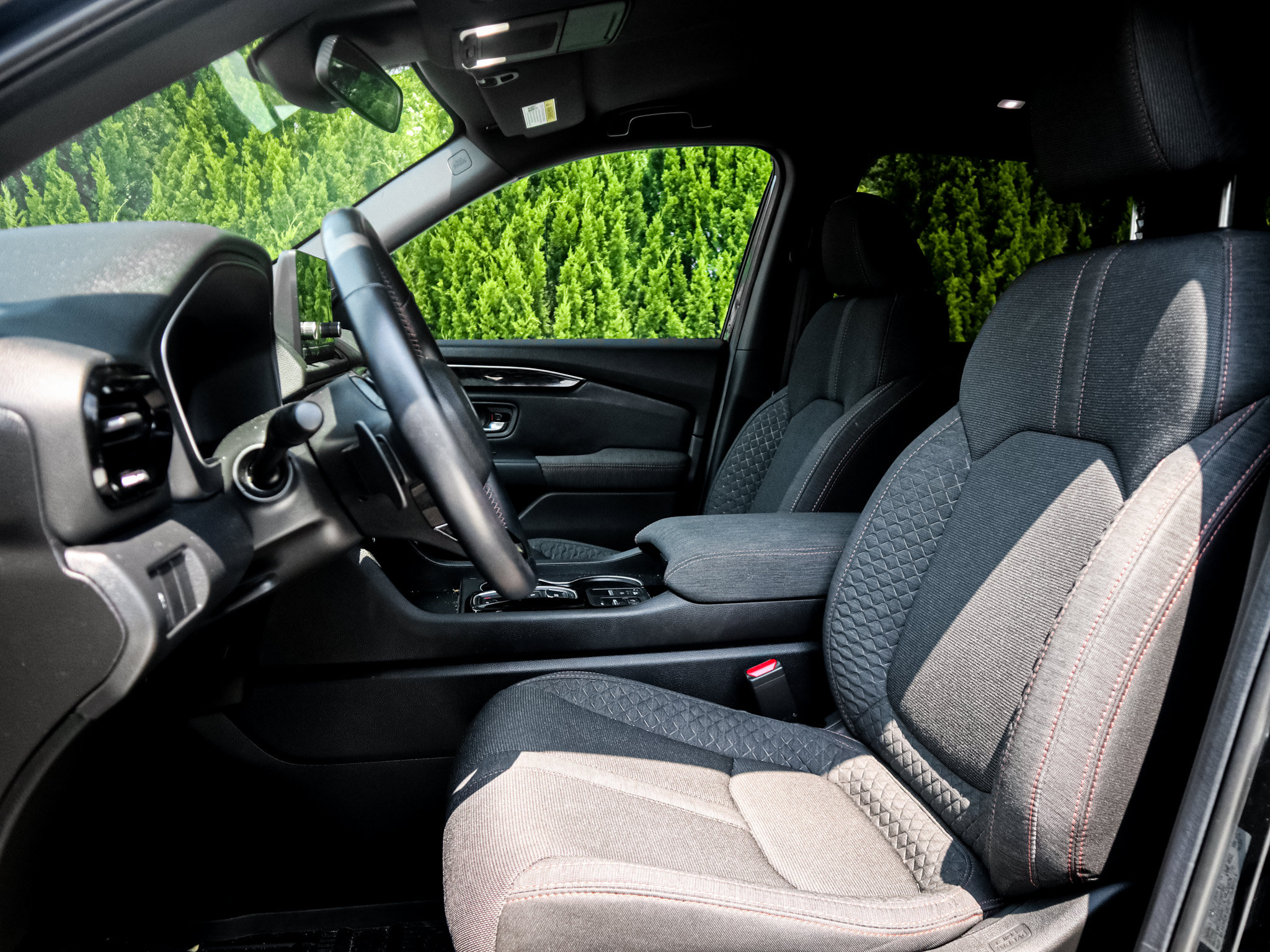 Used 2025 Honda Pilot Sport image 7