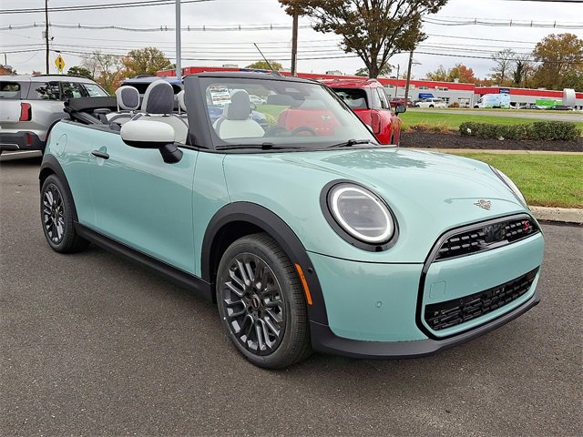 New 2026 MINI Cooper S image 2
