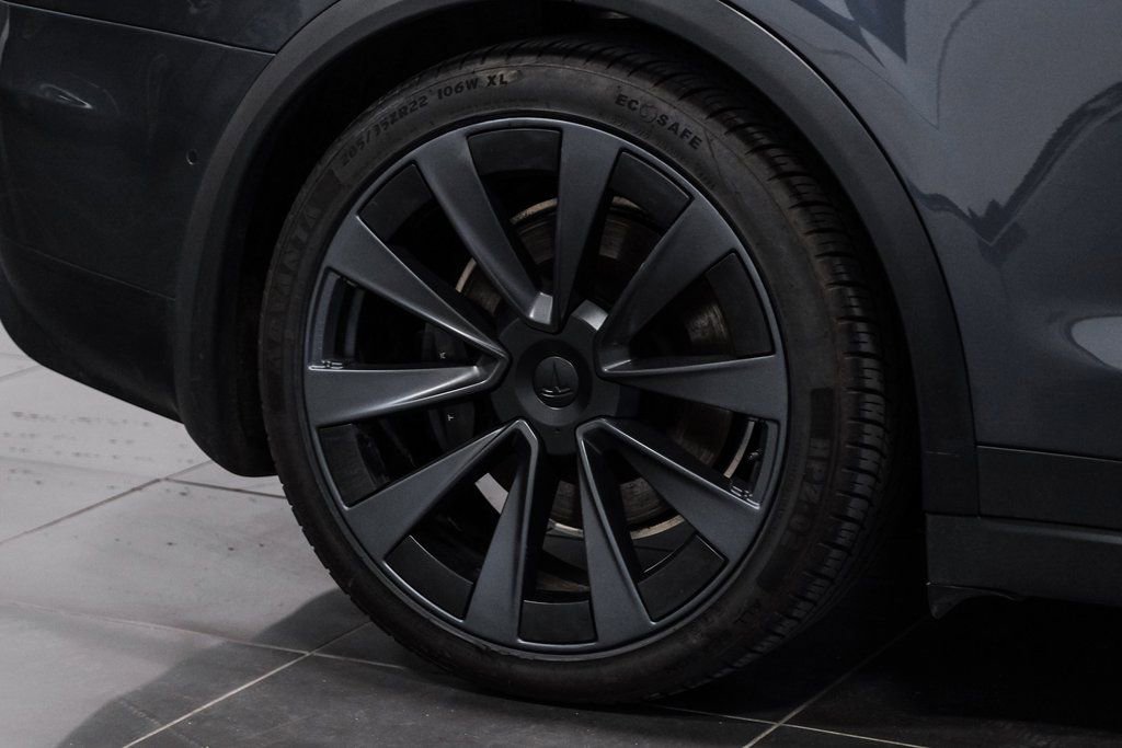 Used 2022 Tesla Model X image 56