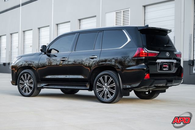 Used 2021 Lexus LX 570 4WD w/ Luxury Package image 38