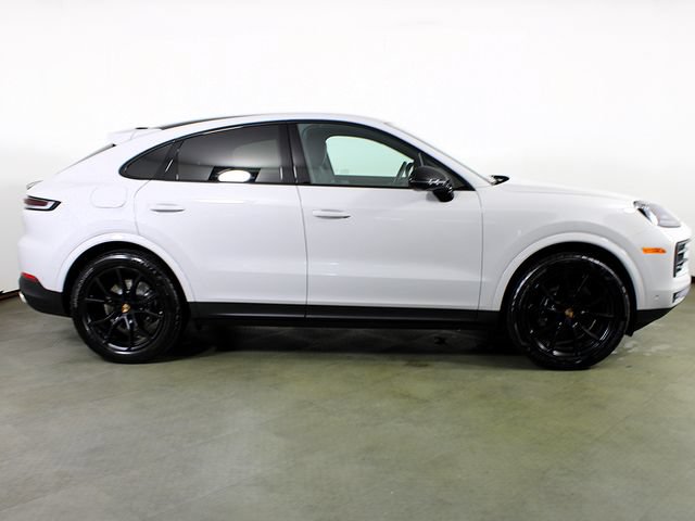 Certified 2026 Porsche Cayenne Coupe AWD/4WD image 8