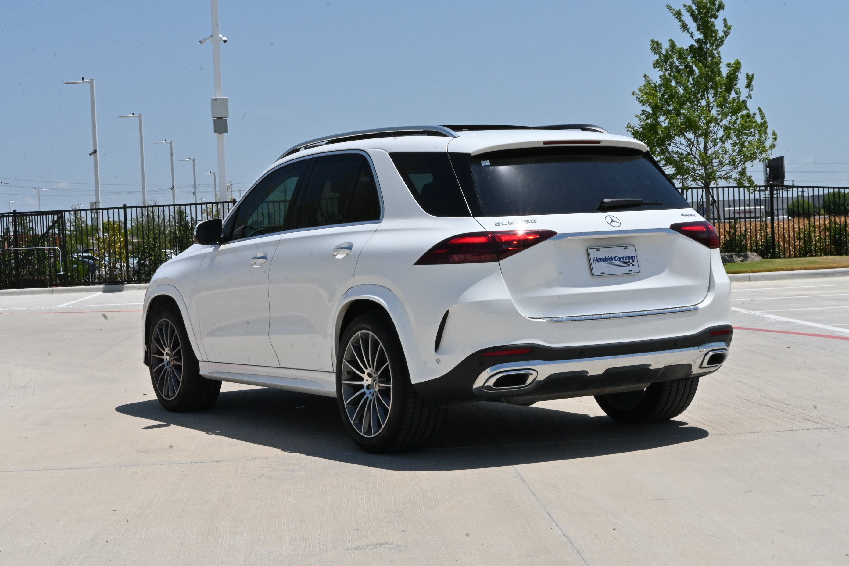 Used 2024 Mercedes-Benz GLE 450 4MATIC image 7