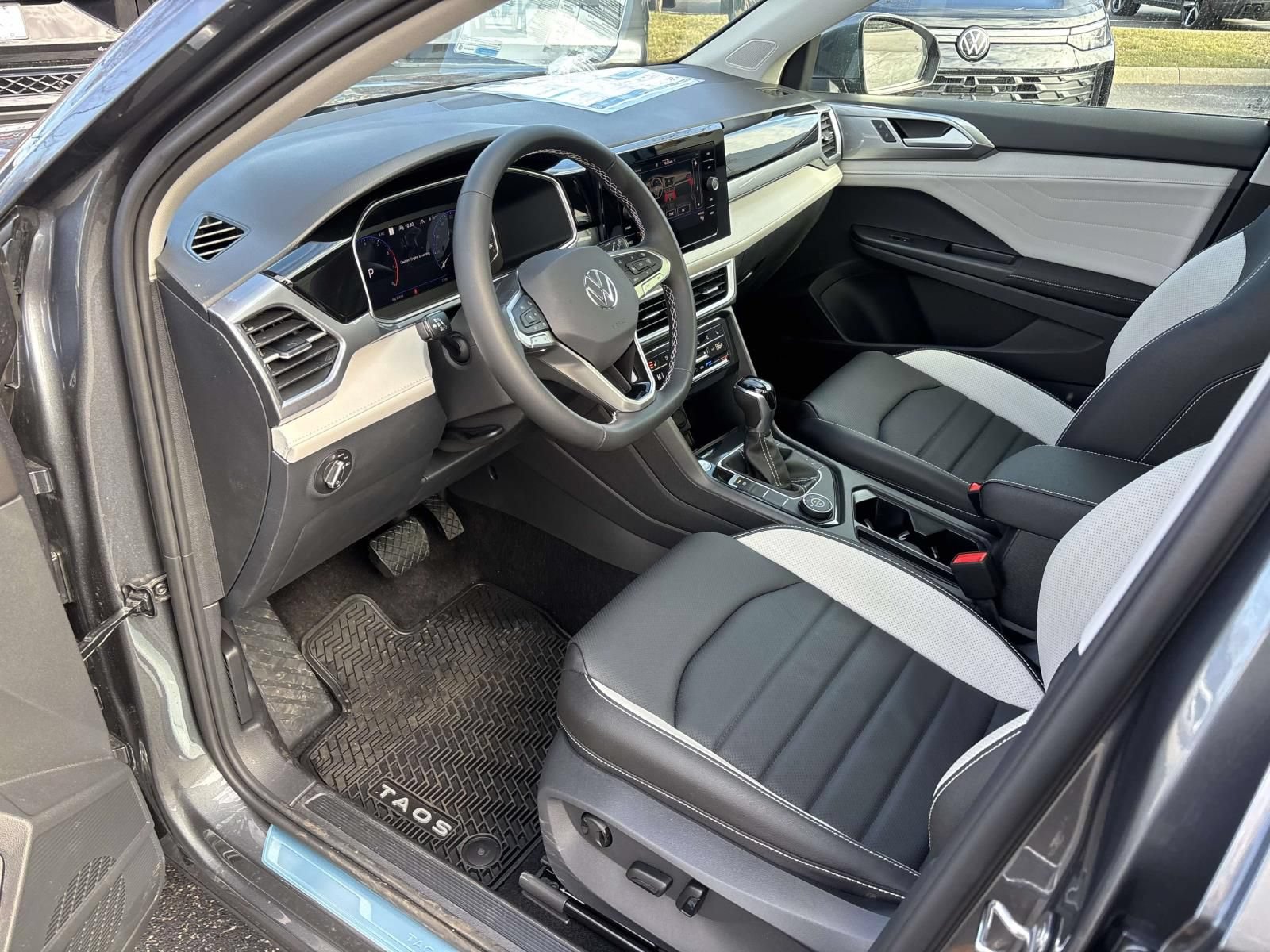 New 2026 Volkswagen Taos SEL AWD/4WD image 24