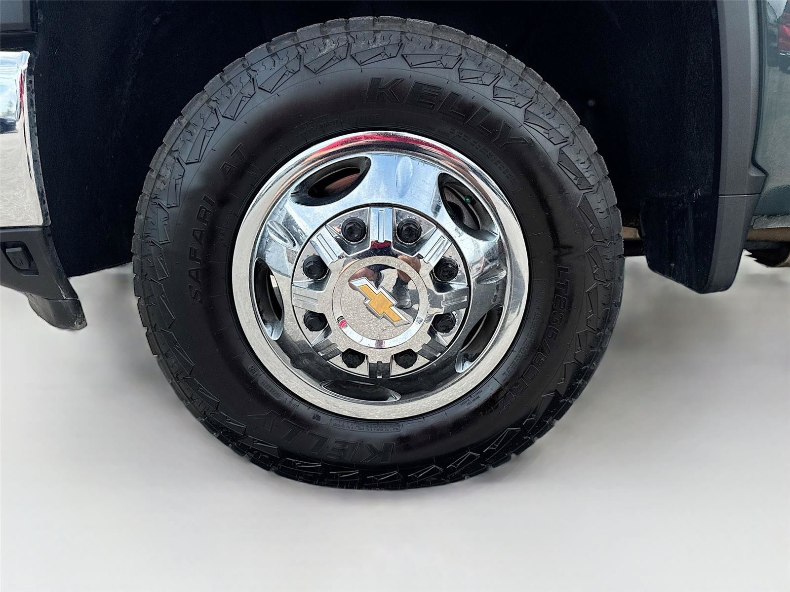 Used 2025 Chevrolet Silverado 3500 LT w/ Texas Edition AWD/4WD image 32