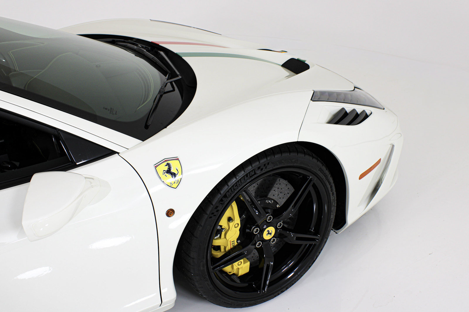 Used 2015 Ferrari 458 Speciale Coupe RWD image 11