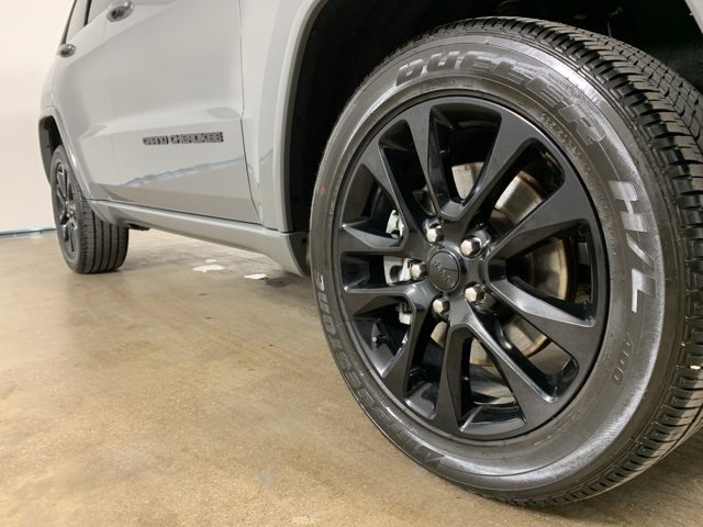 Used 2021 Jeep Grand Cherokee Laredo X image 6