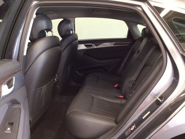Used 2016 Hyundai Genesis 3.8 RWD image 15