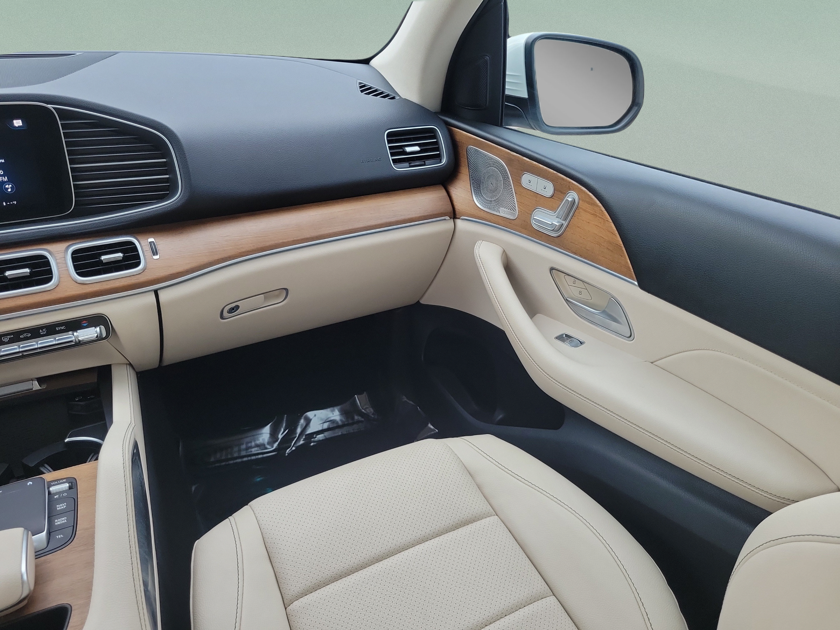 Used 2023 Mercedes-Benz GLE 350 image 8