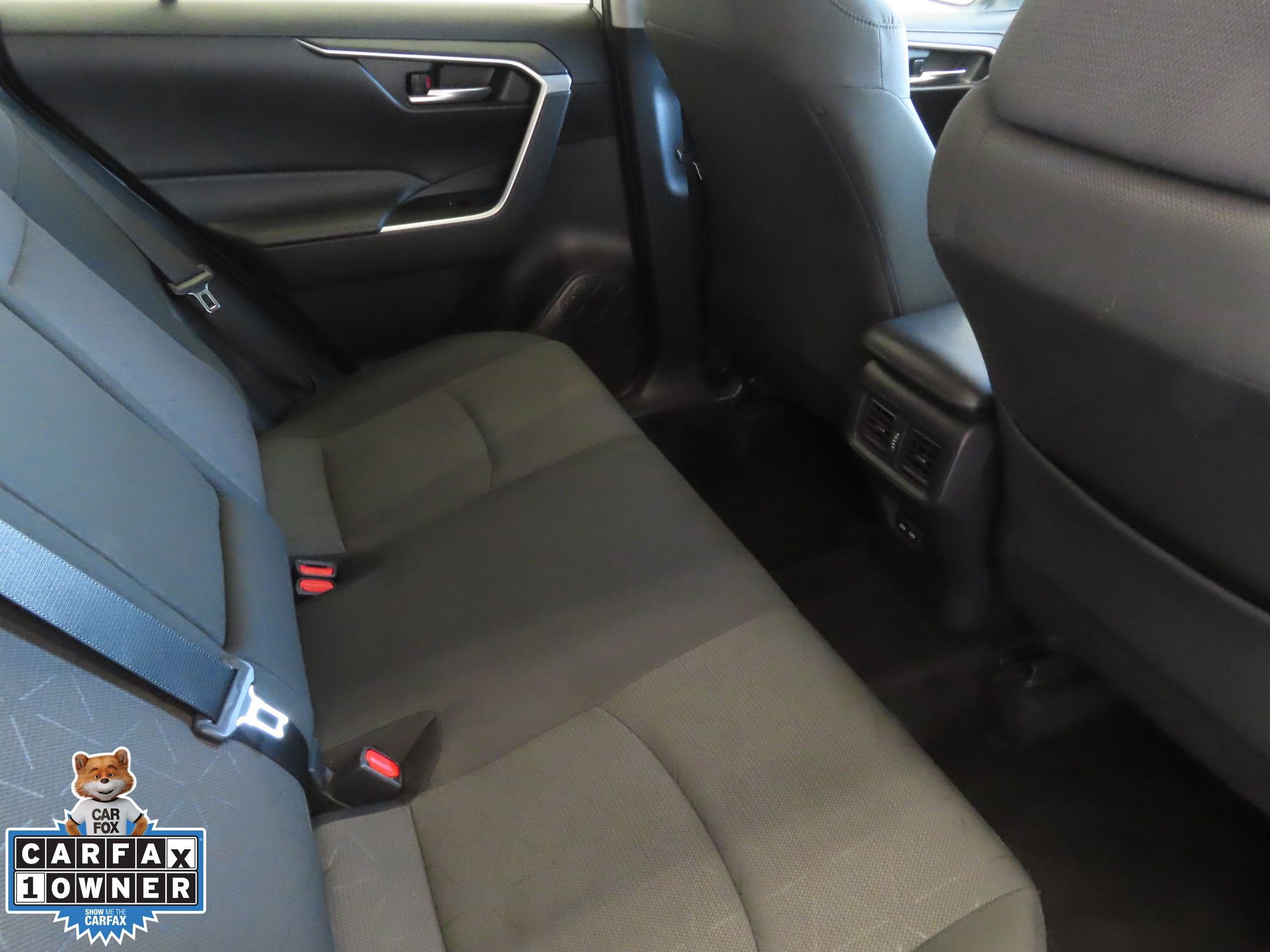 Used 2024 Toyota RAV4 XLE image 25