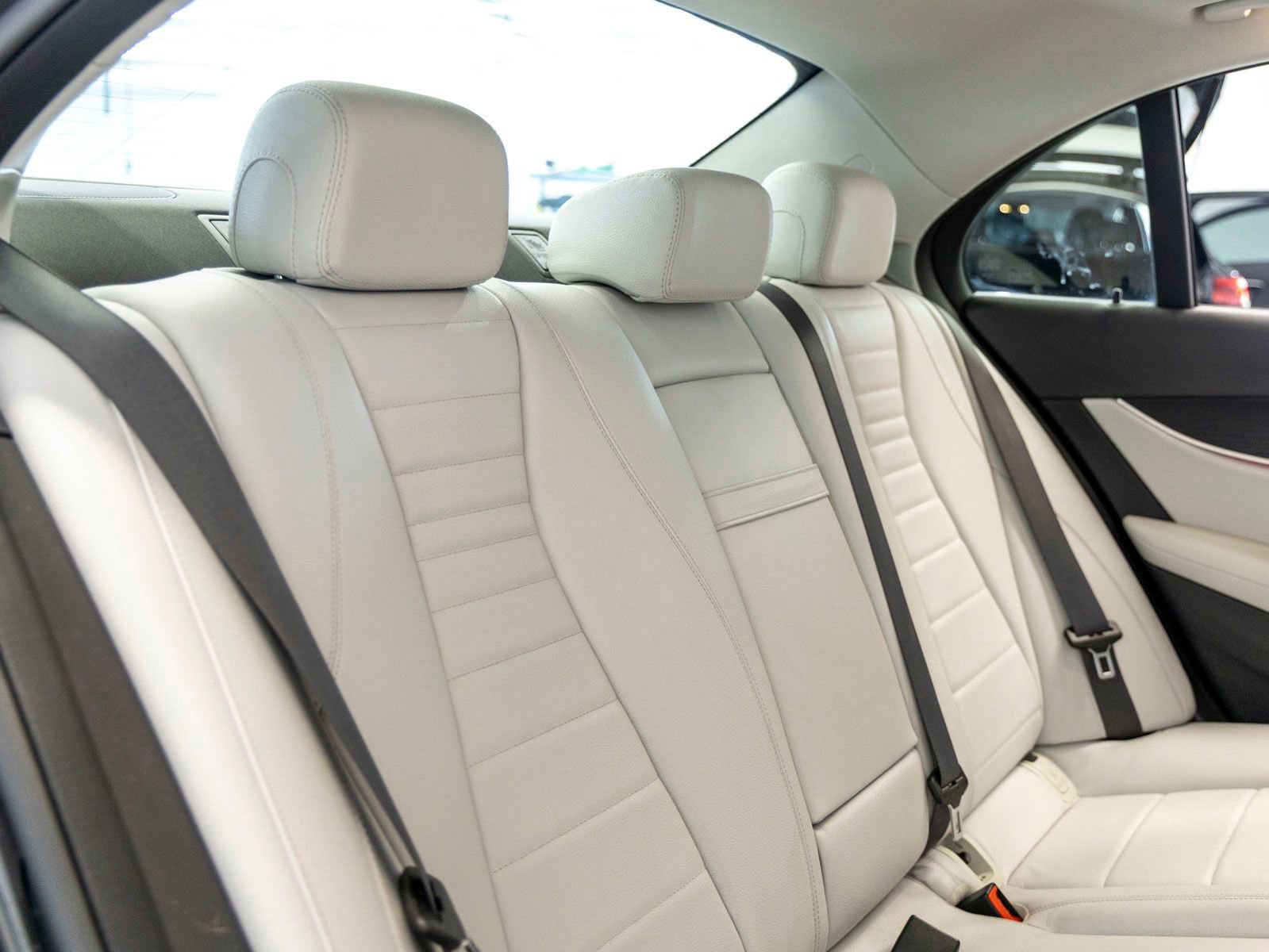 Used 2022 Mercedes-Benz E 450 4MATIC Sedan image 24