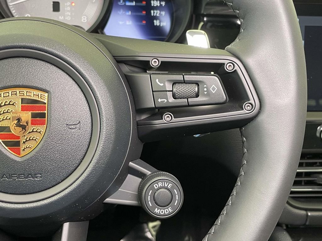 New 2026 Porsche Macan S image 40