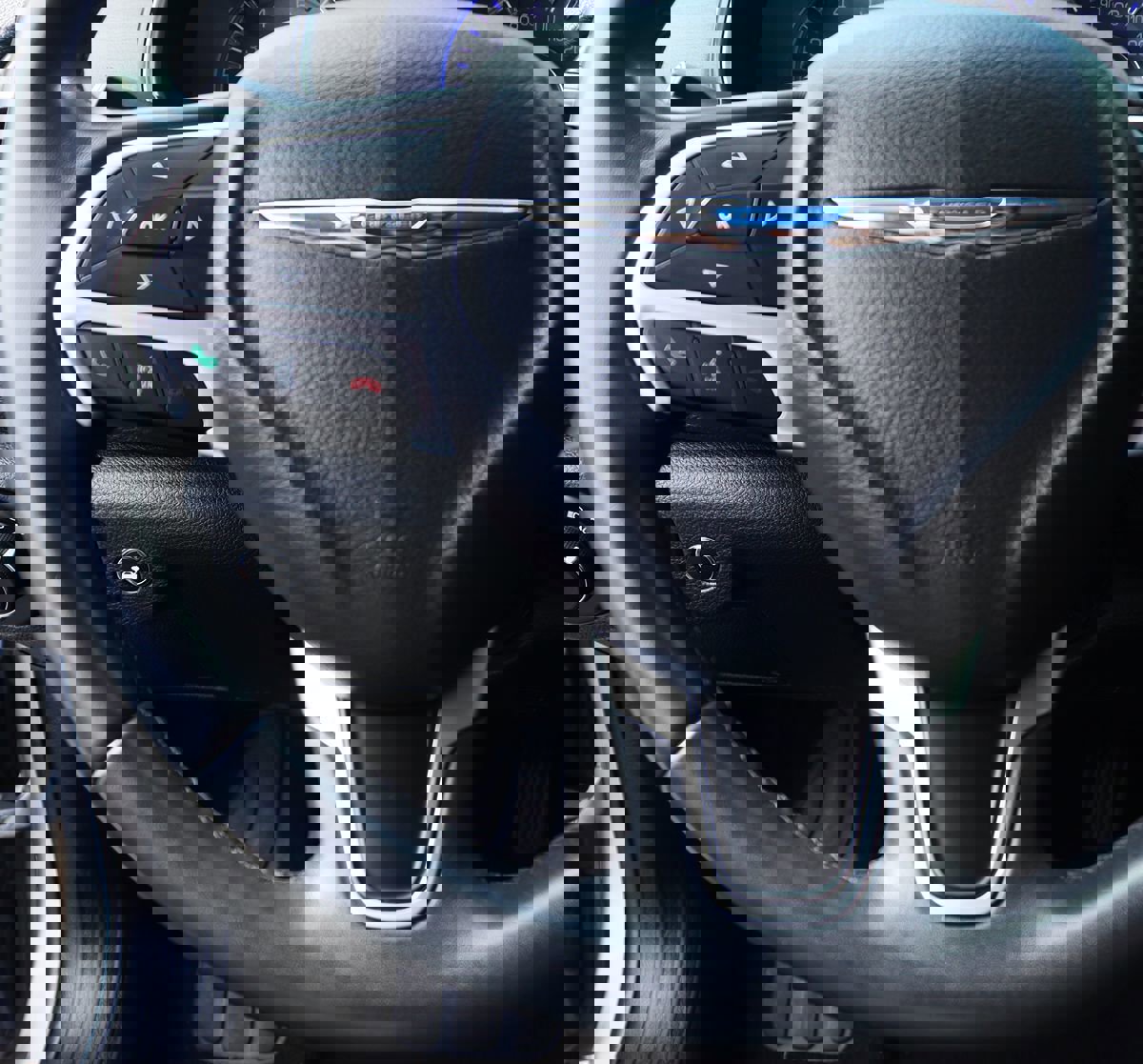 Used 2017 Chrysler 200 Limited Platinum image 54