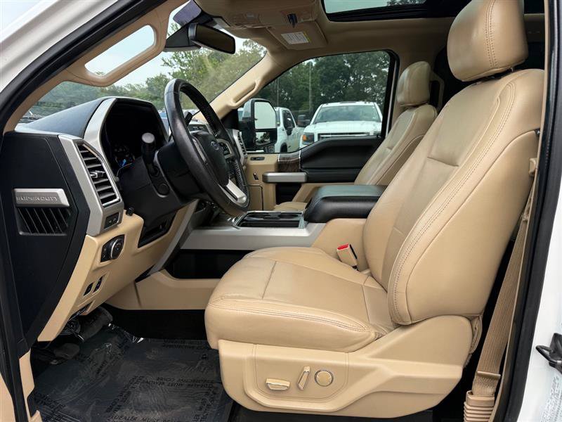 Used 2017 Ford F250 Lariat w/ Lariat Ultimate Package AWD/4WD image 30
