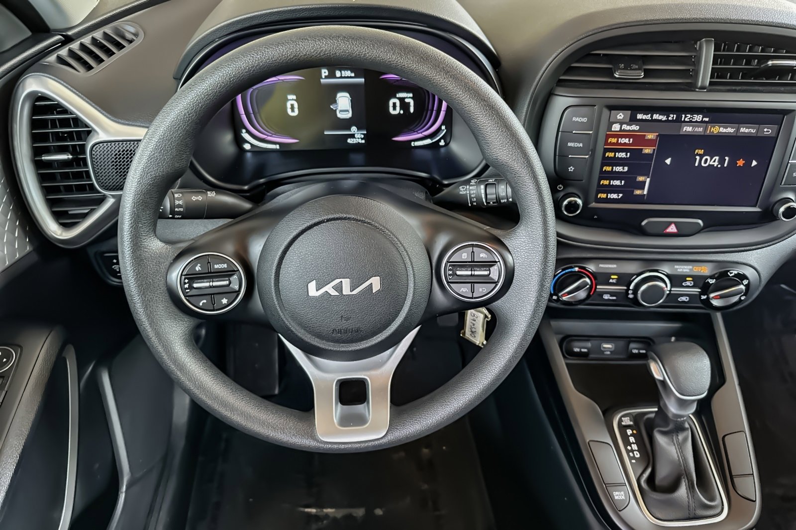 Used 2023 Kia Soul LX w/ Option Group 015 image 14