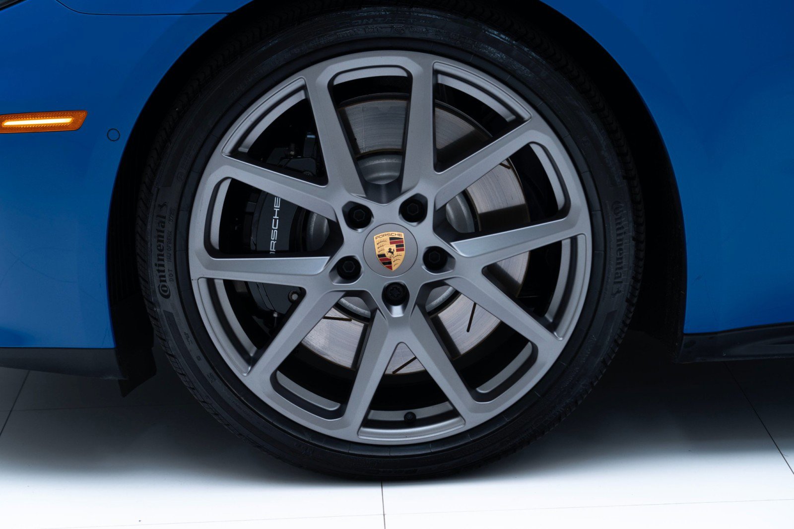 Used 2025 Porsche Panamera 4S image 12