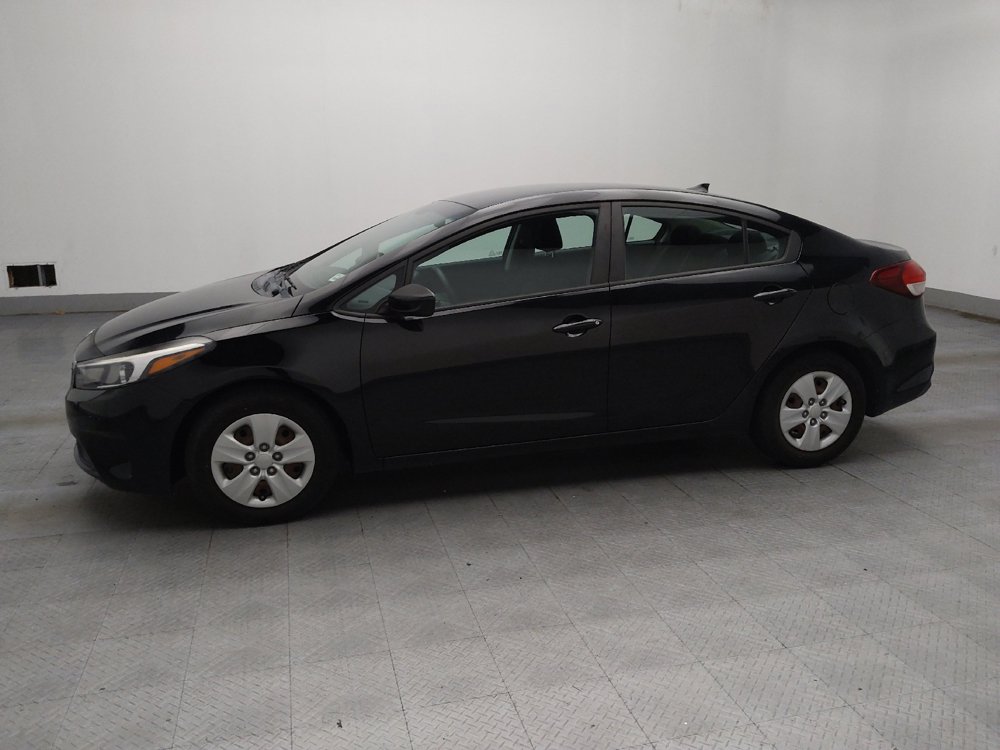 Used 2017 Kia Forte LX FWD image 2