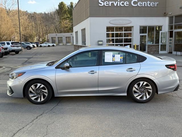 Used 2023 Subaru Legacy Limited image 8