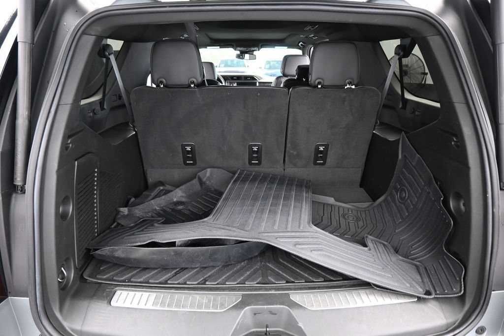Used 2024 GMC Yukon XL Denali RWD image 52