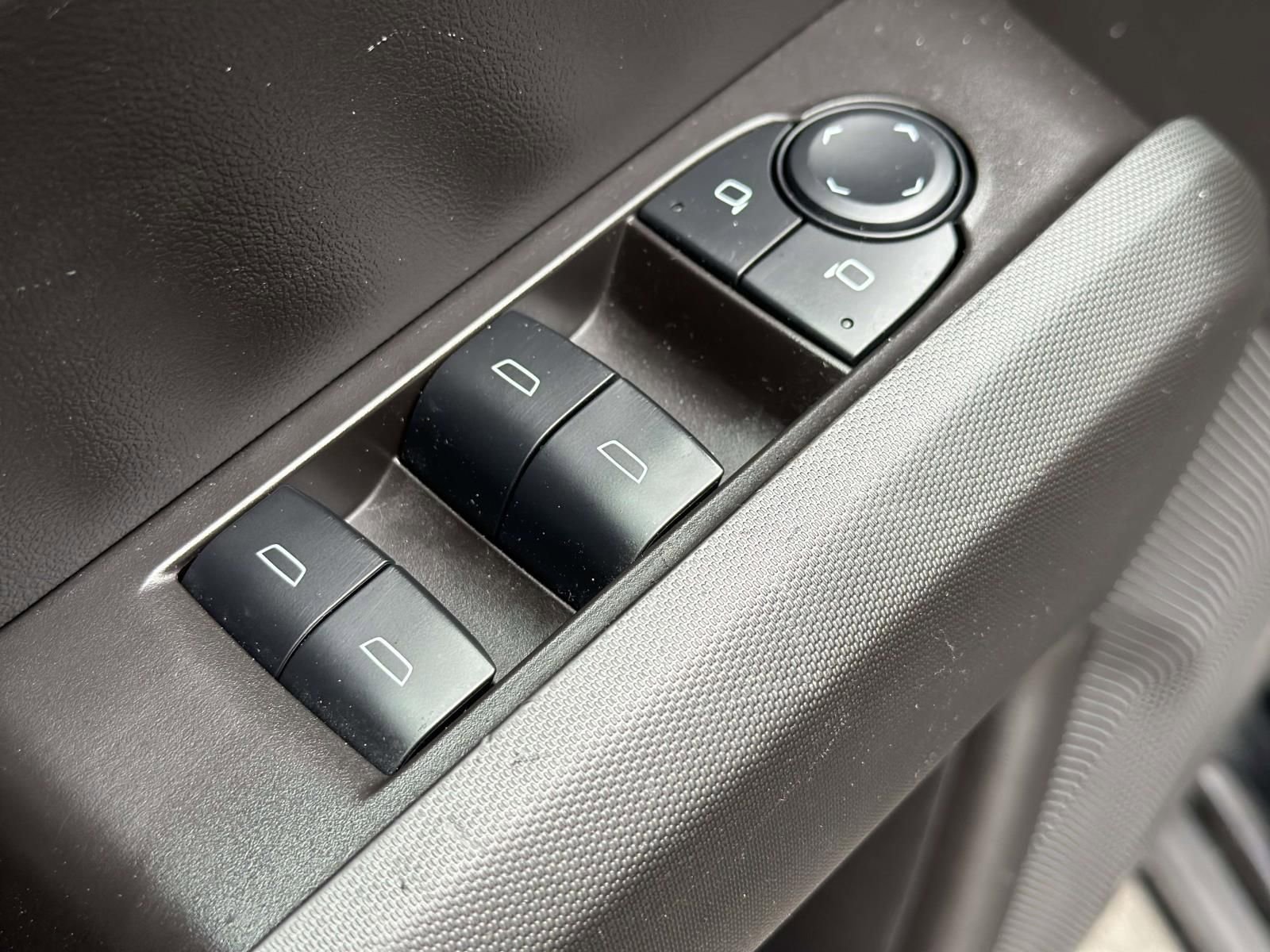 Certified 2024 Chevrolet Colorado W/T image 21