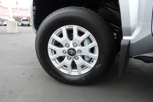 New 2025 Toyota Tacoma SR5 image 15