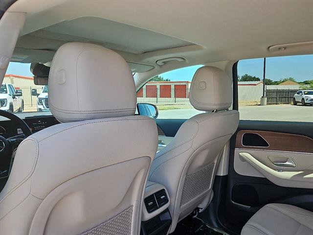 Used 2025 Mercedes-Benz GLE 350 4MATIC image 9