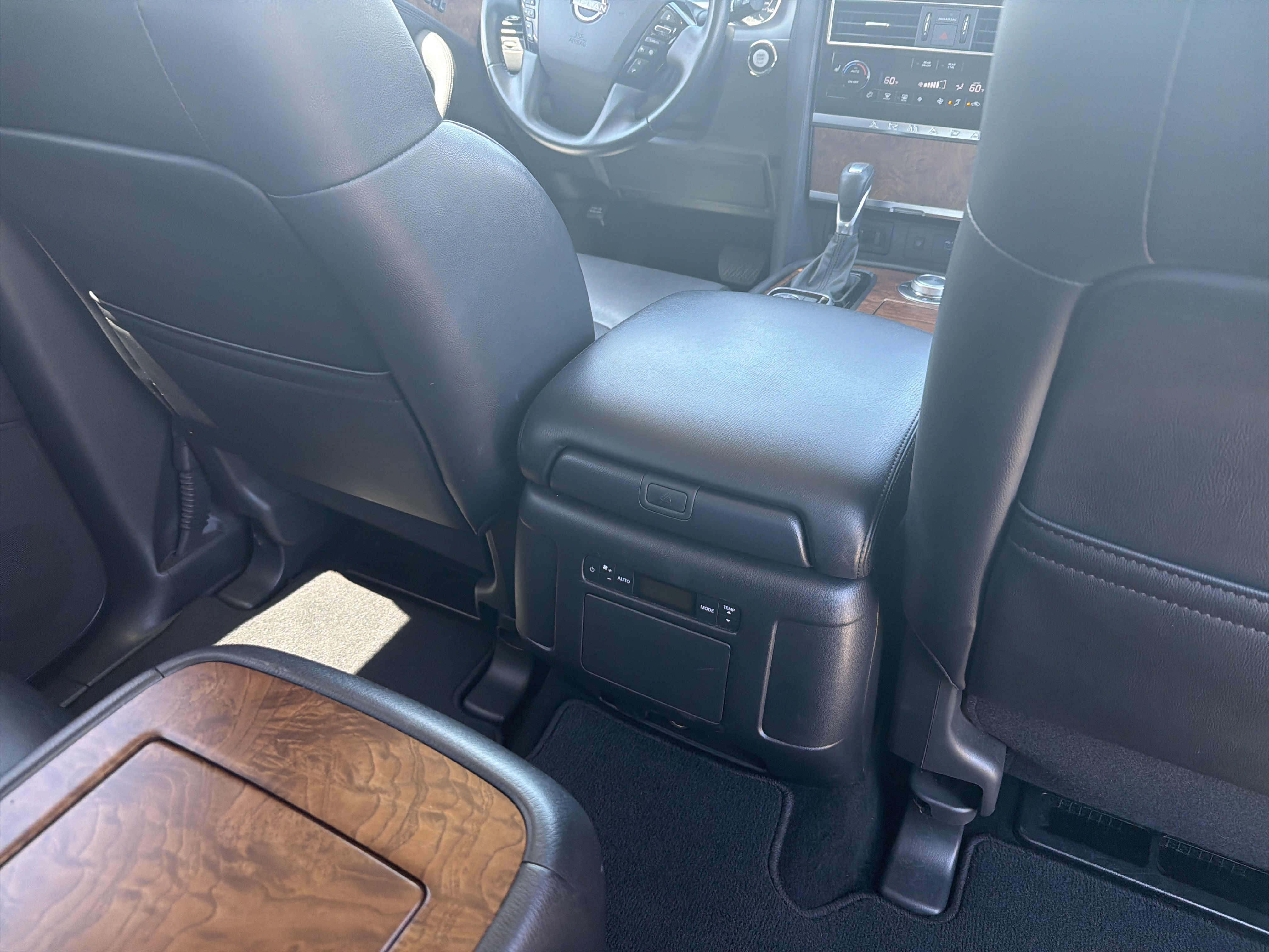 Used 2024 Nissan Armada SL w/ Captain's Chairs Package AWD/4WD image 15