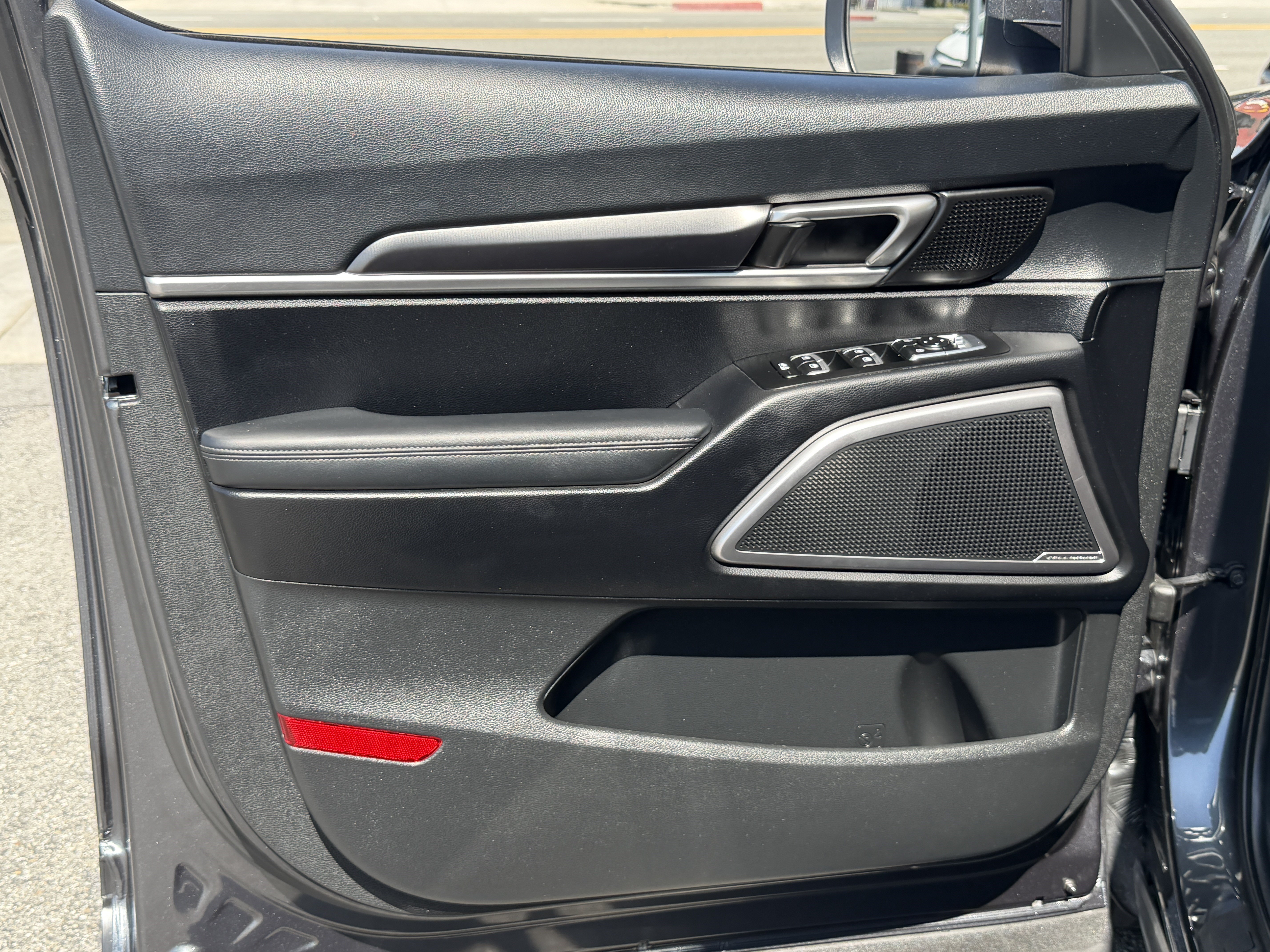 Certified 2024 Kia Telluride LX FWD image 13