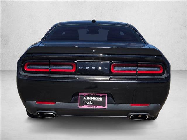 Used 2019 Dodge Challenger SXT w/ Blacktop Package RWD image 7