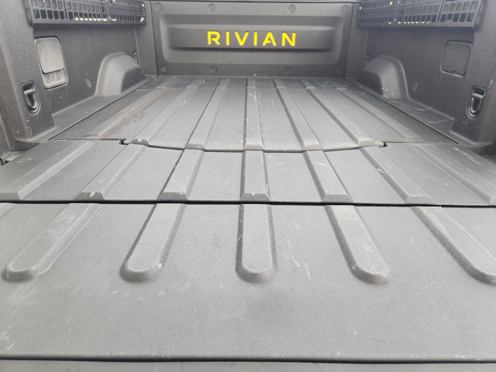 Used 2022 Rivian R1T Adventure AWD/4WD image 31