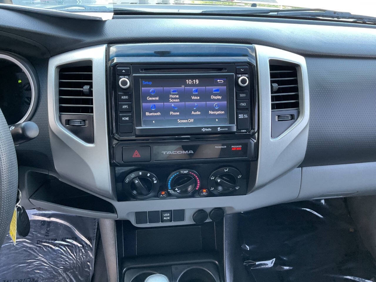 Used 2015 Toyota Tacoma PreRunner w/ TRD Off-Road Package RWD image 25