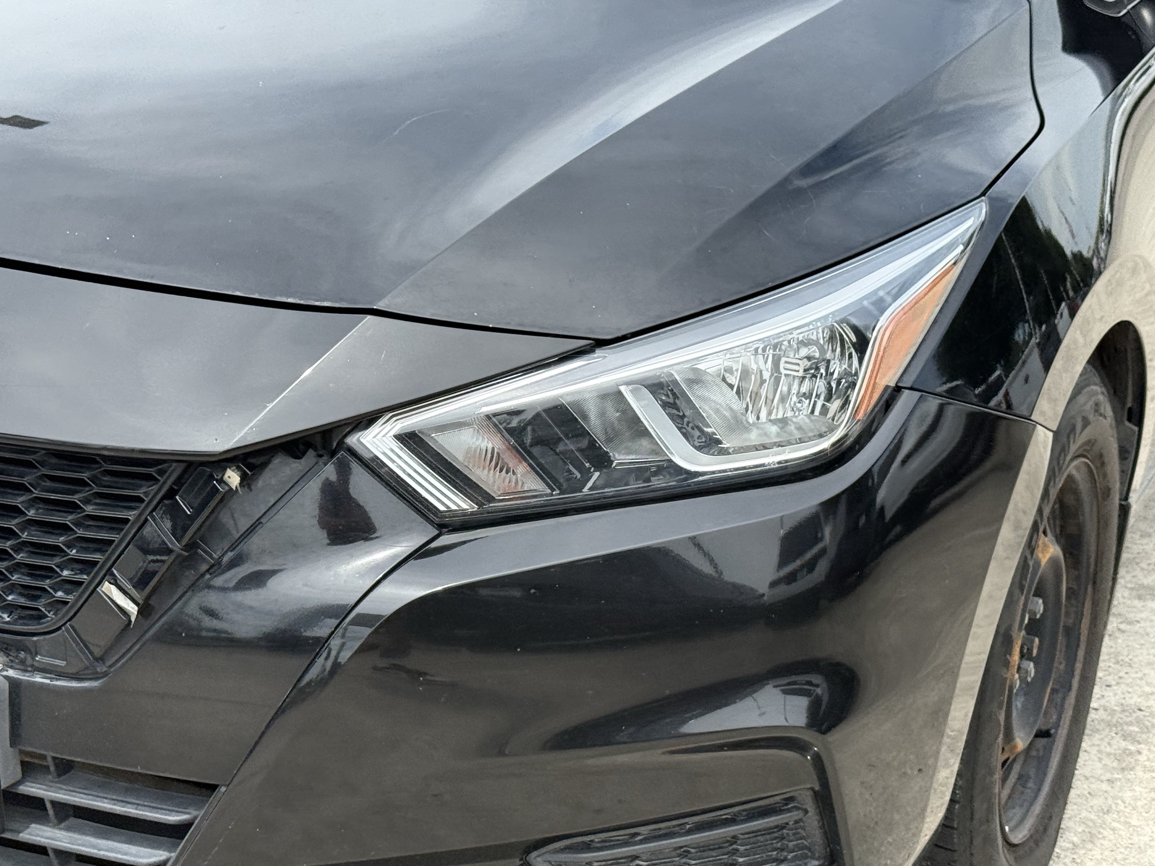 Used 2020 Nissan Versa S FWD image 11