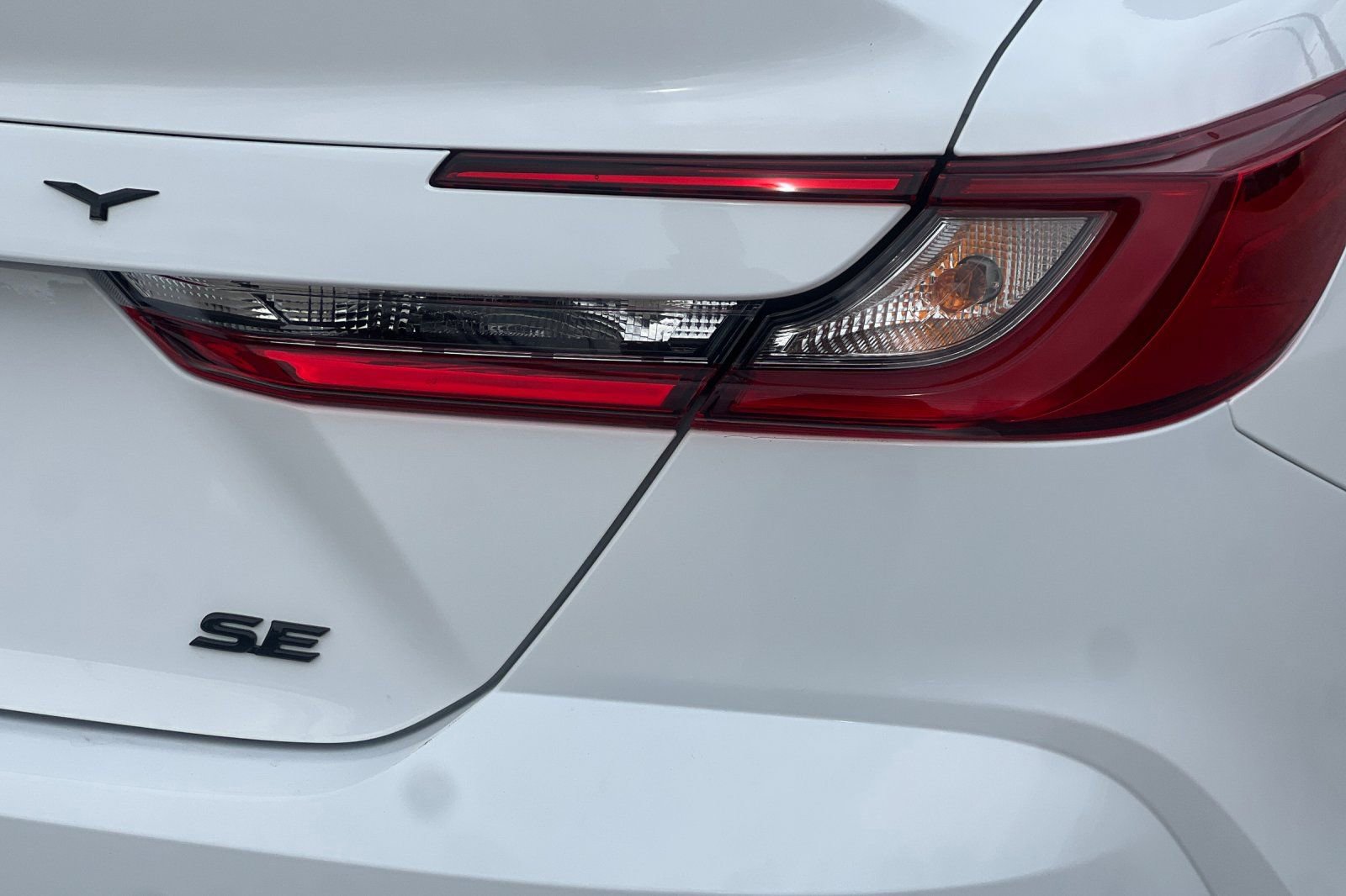 New 2026 Toyota Camry Hybrid w/ Multimedia Upgrade Package image 20