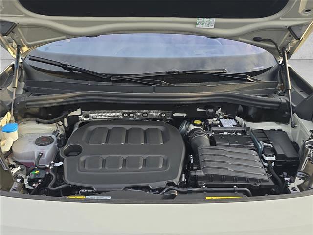 New 2026 Volkswagen Tiguan SEL R-Line image 18