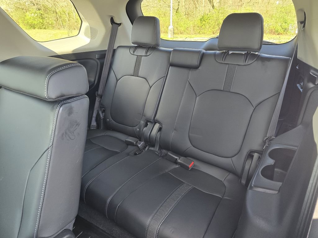 Certified 2025 Honda Pilot Touring image 10