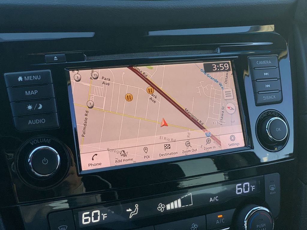 Used 2020 Nissan Rogue SV w/ Premium Package image 12