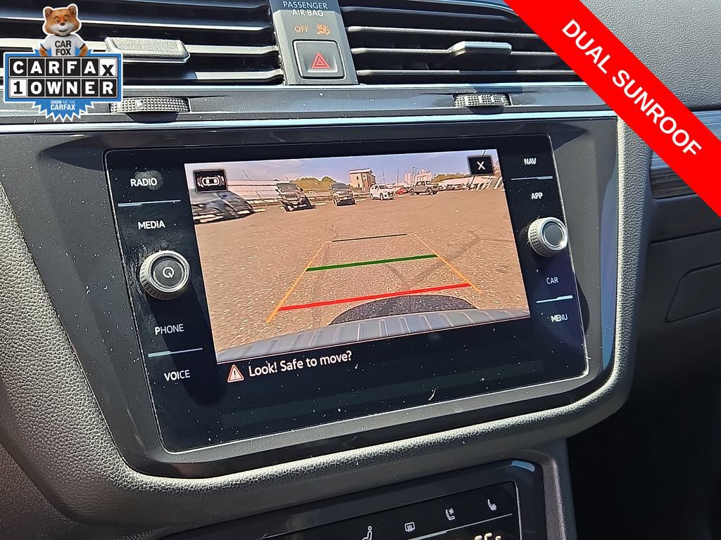 Used 2022 Volkswagen Tiguan SEL R-Line AWD/4WD image 17