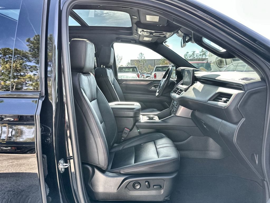 Certified 2023 Chevrolet Suburban RST w/ Luxury Package image 28